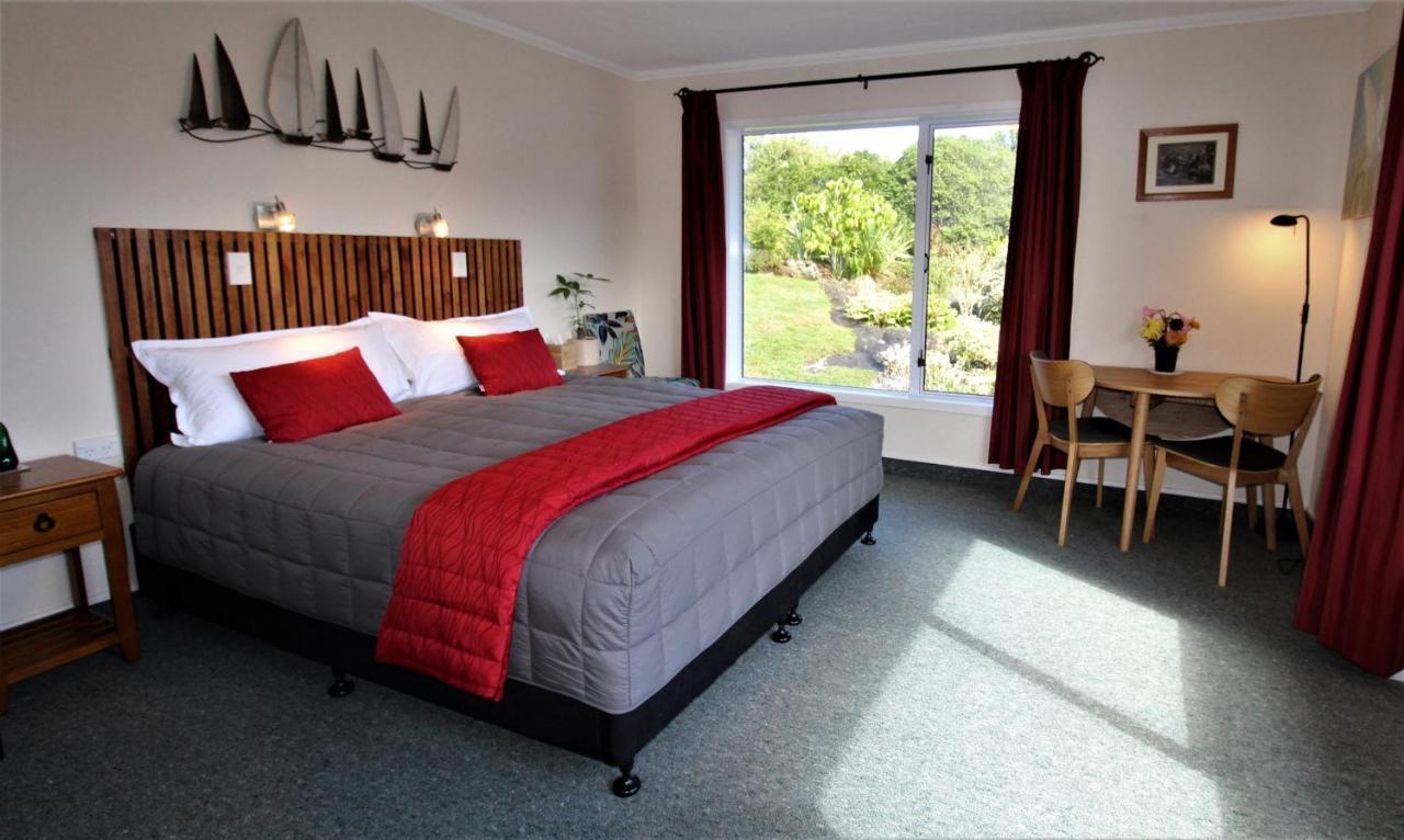 Labyrinth Gardens Guest House Takaka Eksteriør bilde